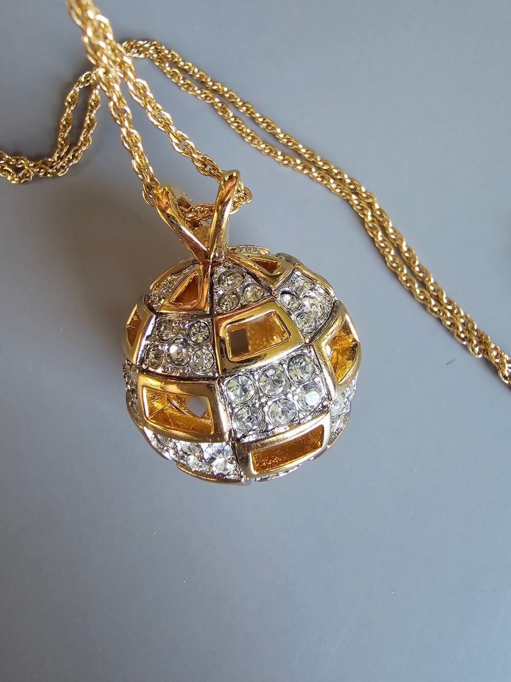 Vintage D'Orlan Signed Gold Tone Rhinestone Orb Pendant Necklace 30in Chain